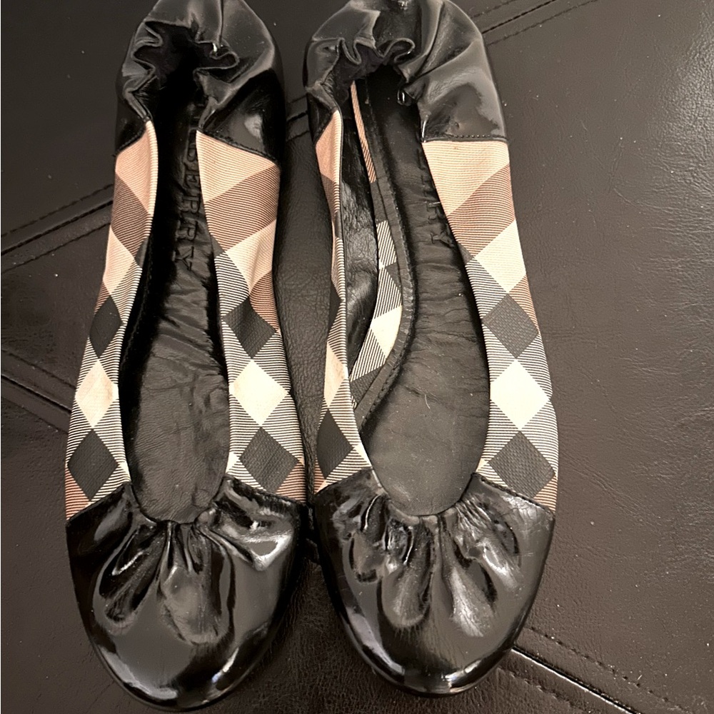 Burberry Flats
